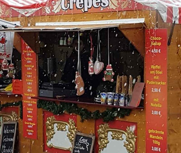 Herz Waffeln im Marktstand