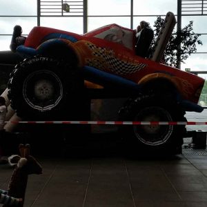 Der Spassmacher Hüpfburg Monster Truck