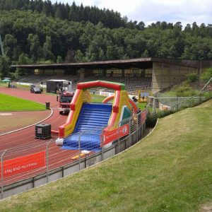 Der Spassmacher Hüpfburg Riesenwasserrutsche