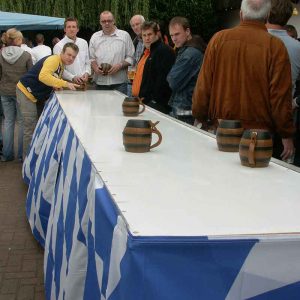 Der Spassmacher Bierglasschieben Gläsergleitwettbewerb