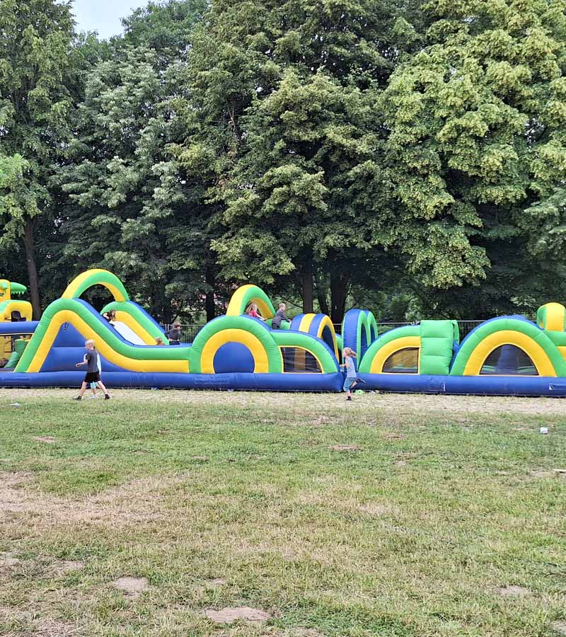 Der Spassmacher Hüpfburg Mega Challenge Hindernisbahn