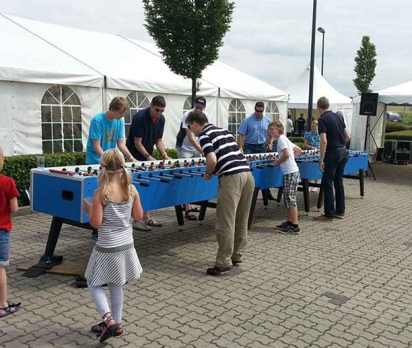 Fussball 22 Personen Kicker