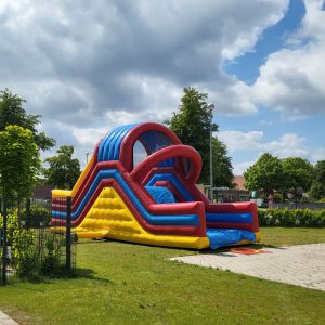 Der Spassmacher Hüpfburg Abenteuer Kletterrutsche