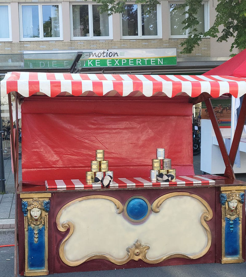 Der Spassmacher Dosenwurfstand (nostalgisch)