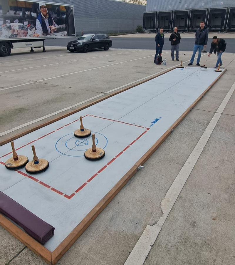 Der Spassmacher Eisstockschießen