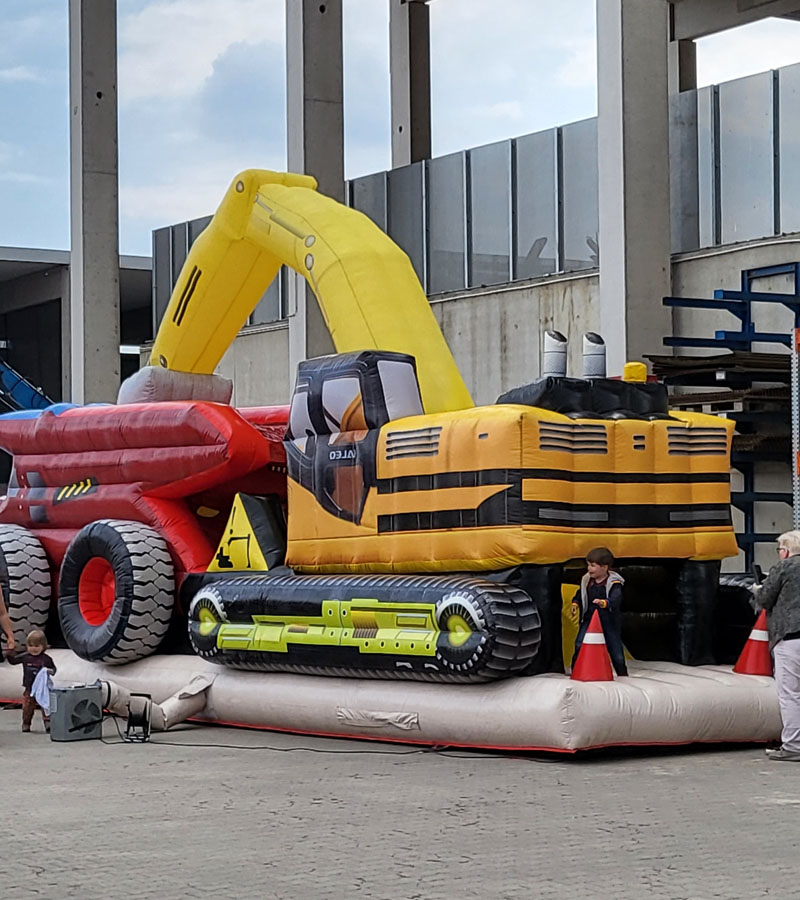 Der Spassmacher Hüpfburg Erlebnisbaustelle