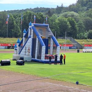 Der Spassmacher Hüpfburg Basejump Freefall