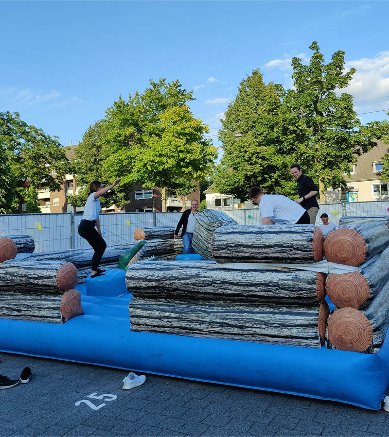 Der Spassmacher Kroko Jump Baumstammhüpfen