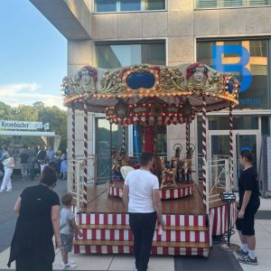 Der Spassmacher Prachtkarussell 12 Plätze