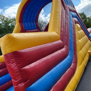 Der Spassmacher Hüpfburg Abenteuer Kletterrutsche